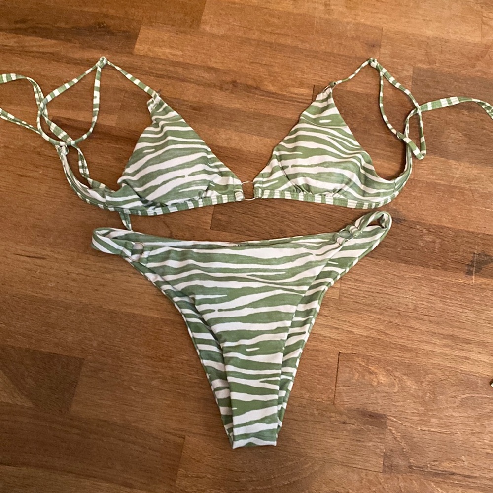 shein bikini • size M